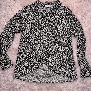 Pink Leopard print dress shirt with twist